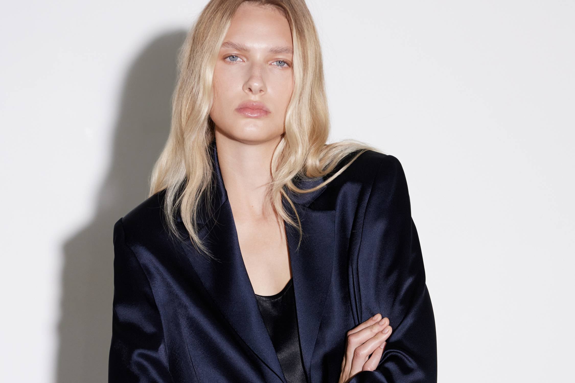 Tailored in luxurious rayon