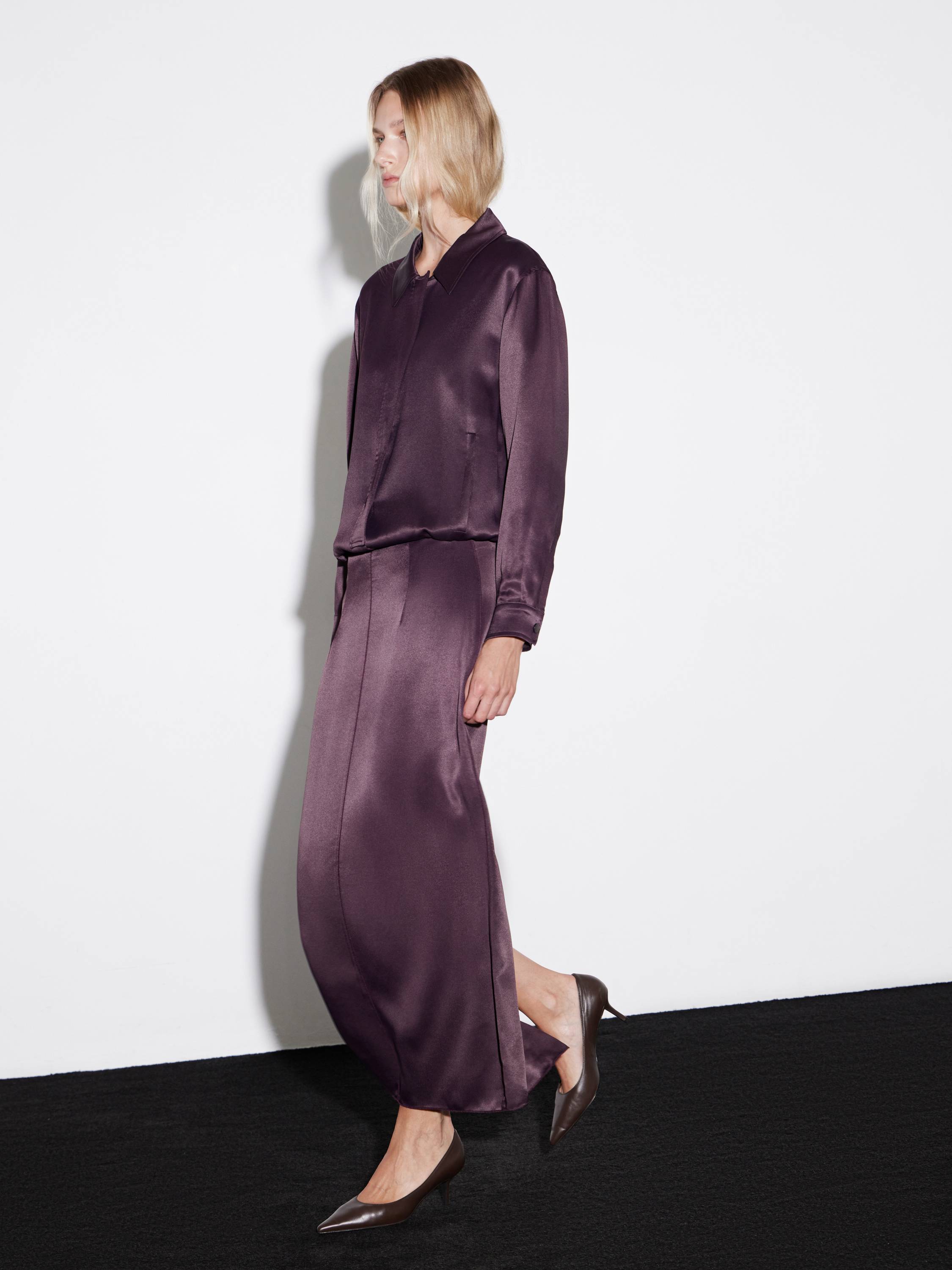 Collared Satin-Effect Rayon Blouse in Deep Plum