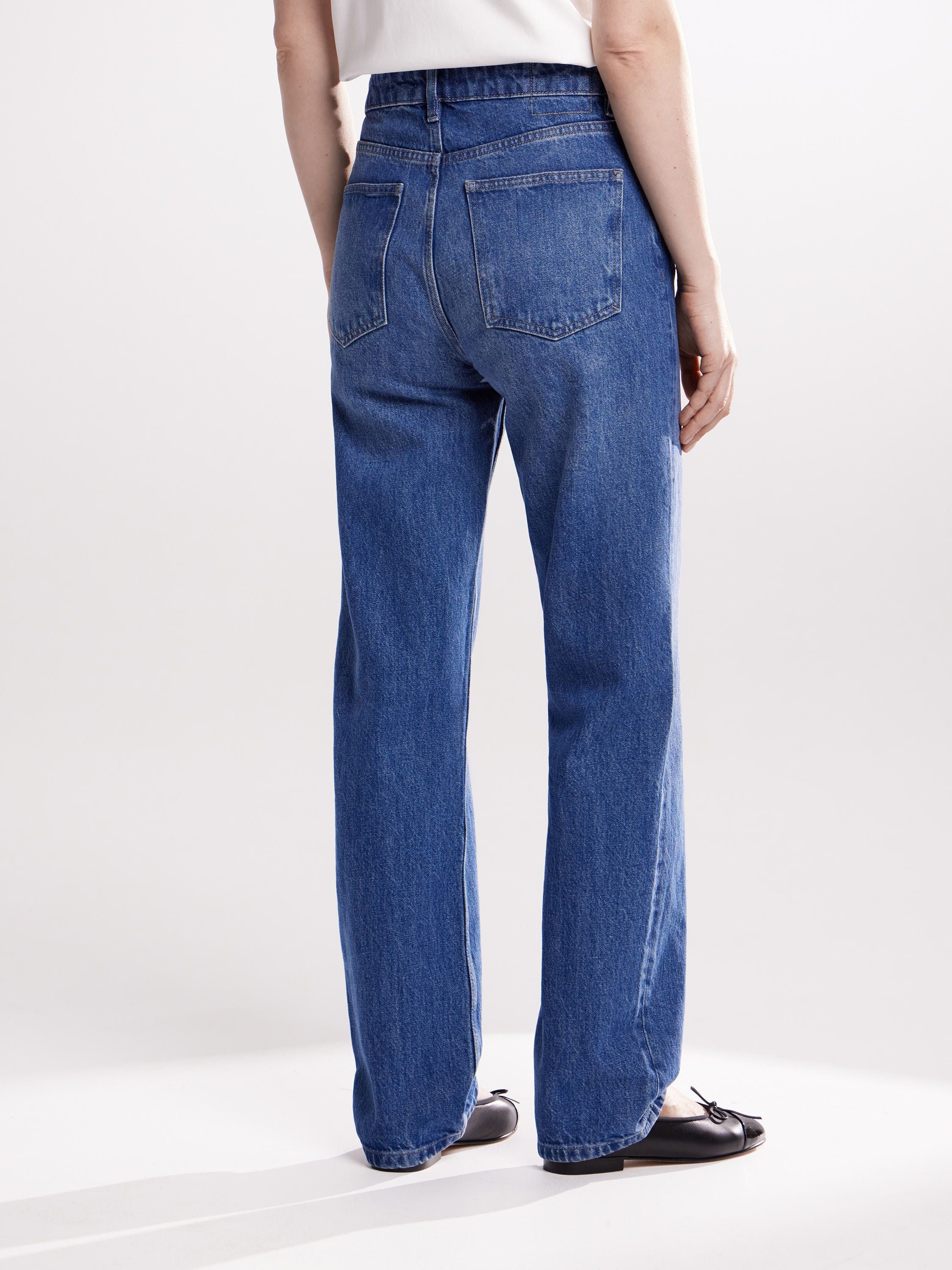 Straight-Leg Premium Denim Jeans in Indigo Blue