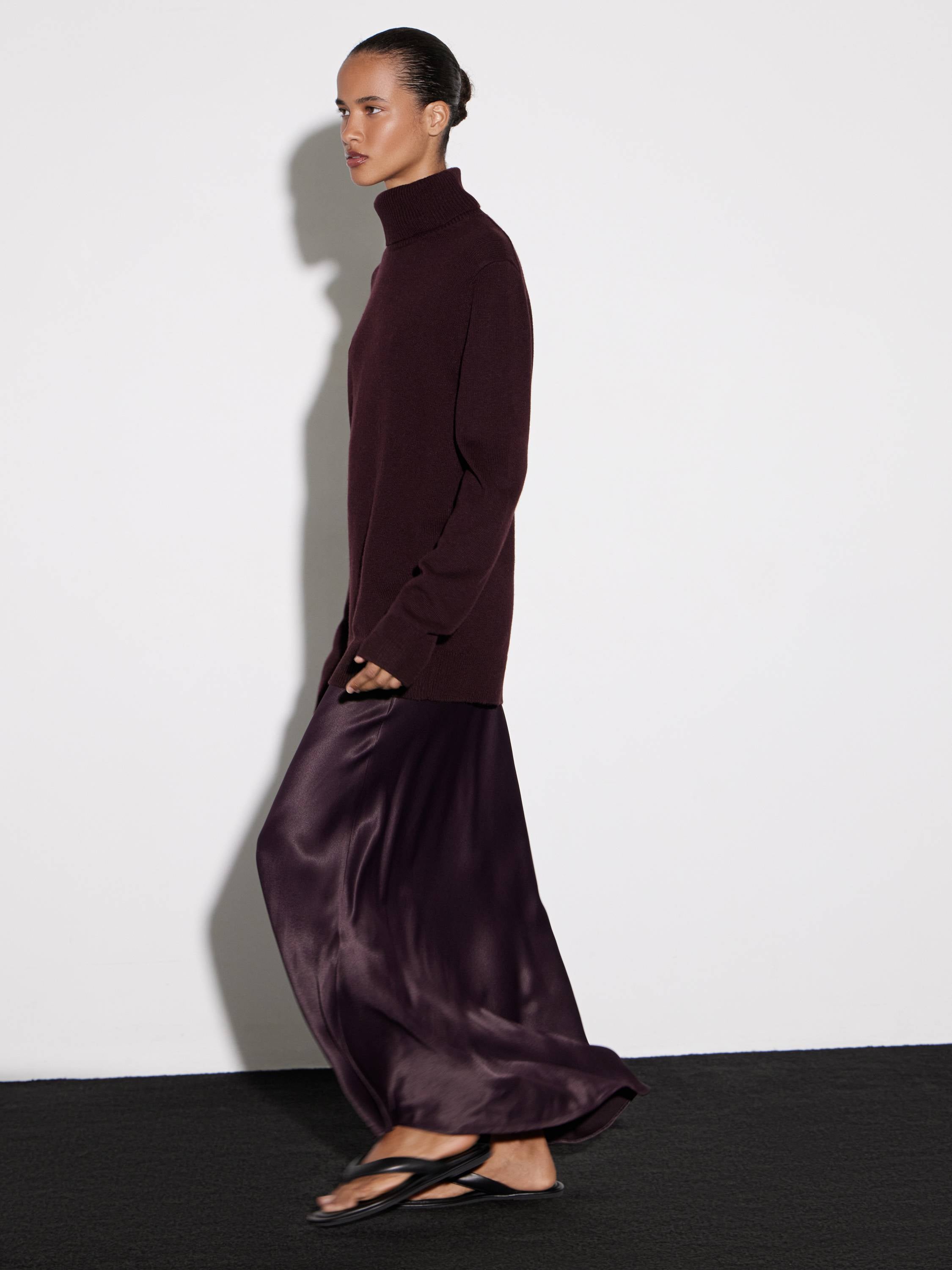 Flowing Satin-Effect Rayon Skirt in Deep Bordeaux