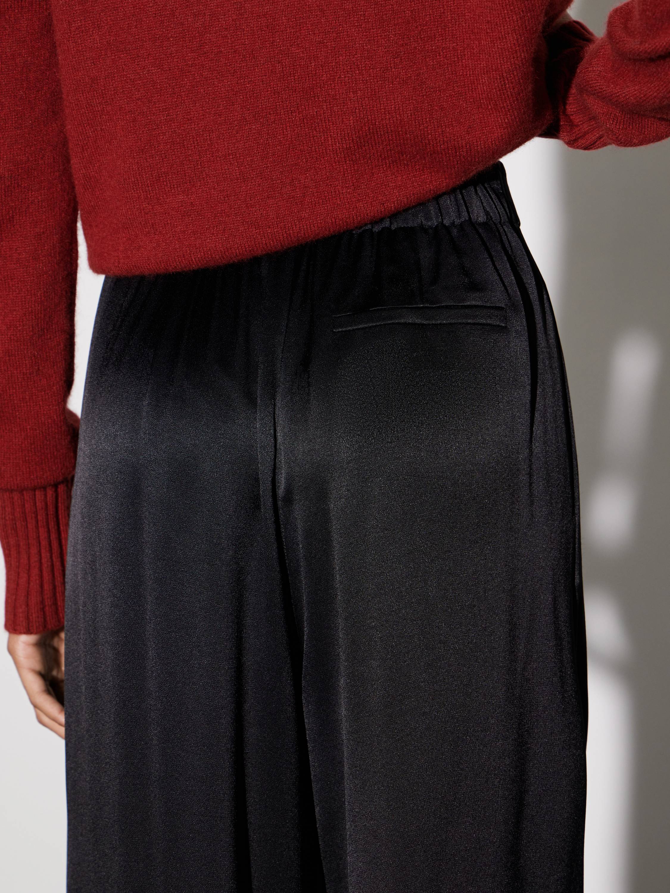 Tailored Wide-Leg Rayon Trousers in Charcoal Black
