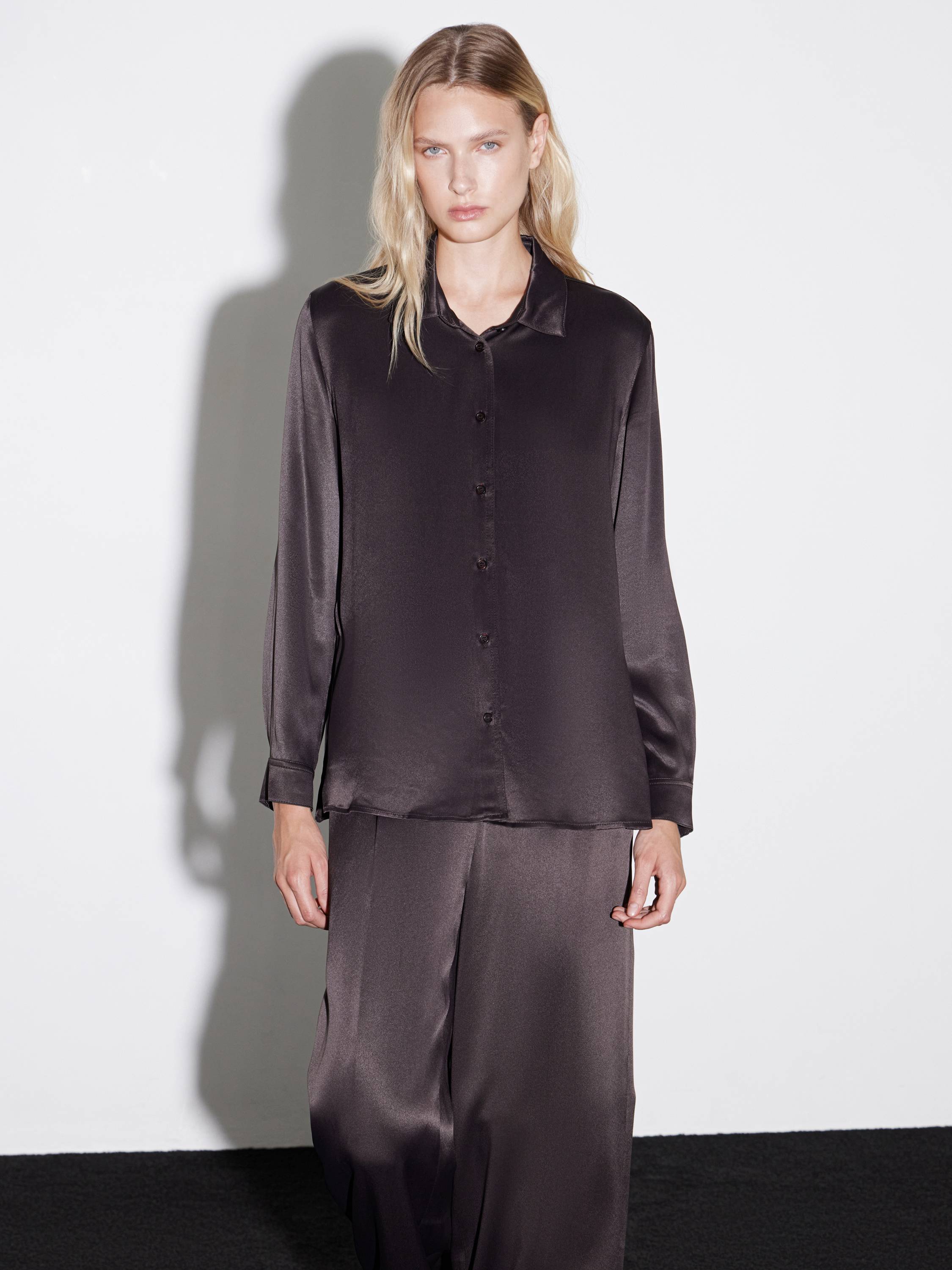 Luxurious sateen silk shirt