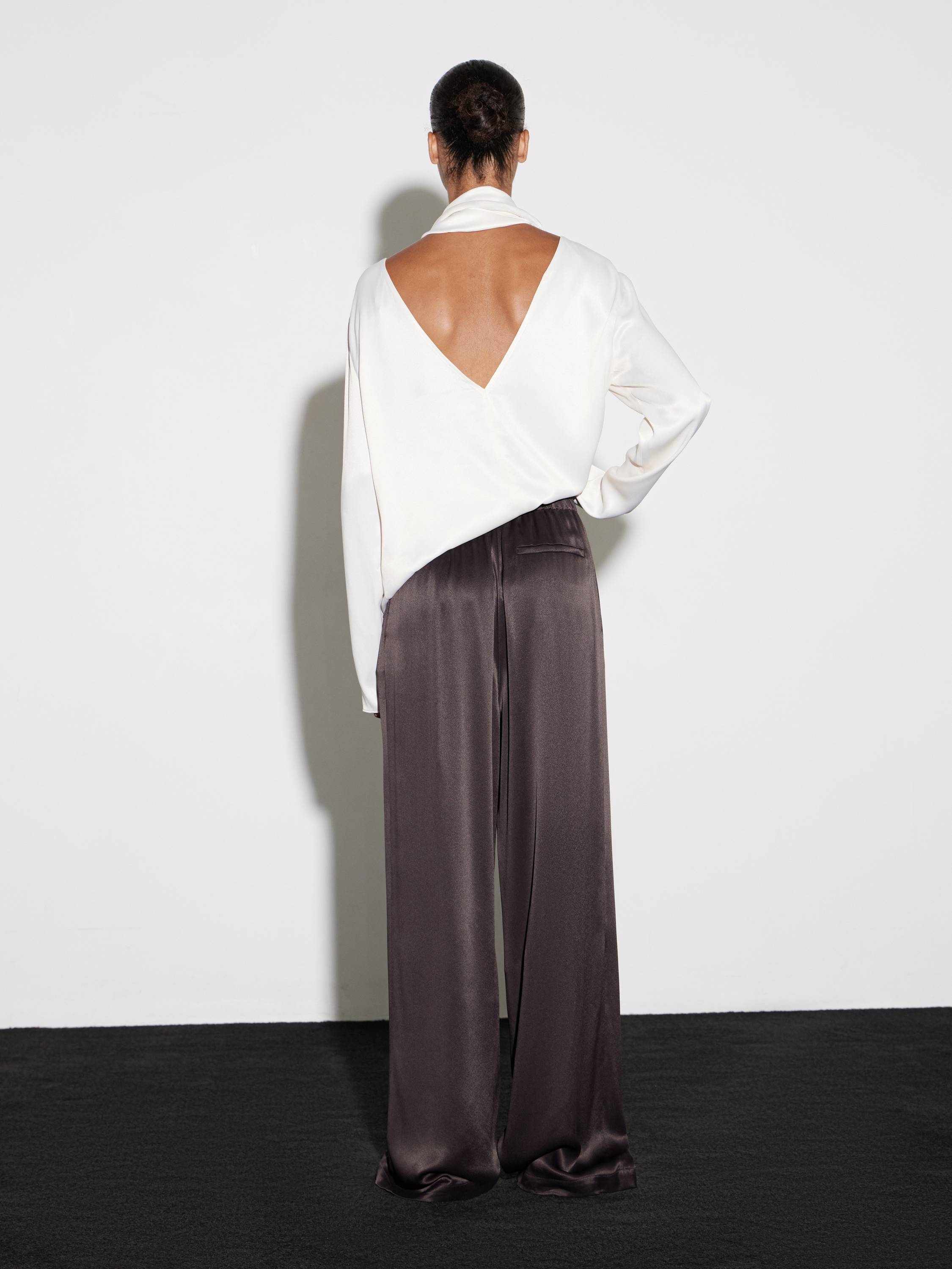 Wide-Leg Rayon Trousers in Deep Charcoal